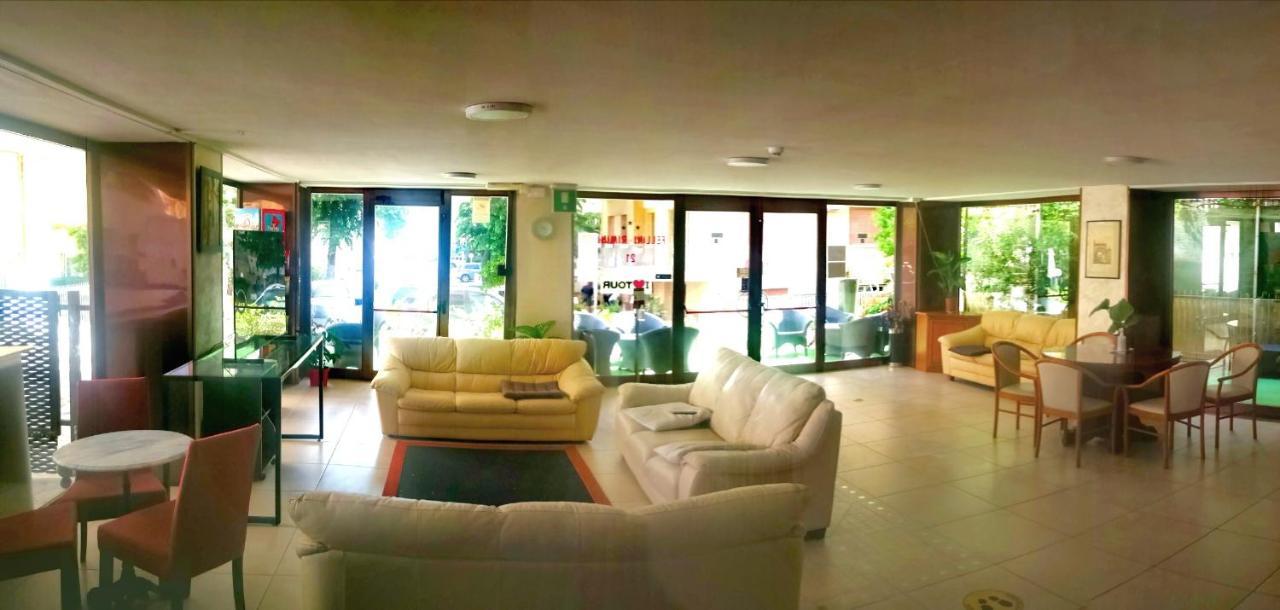 Hotel Fellini Rimini Exteriér fotografie